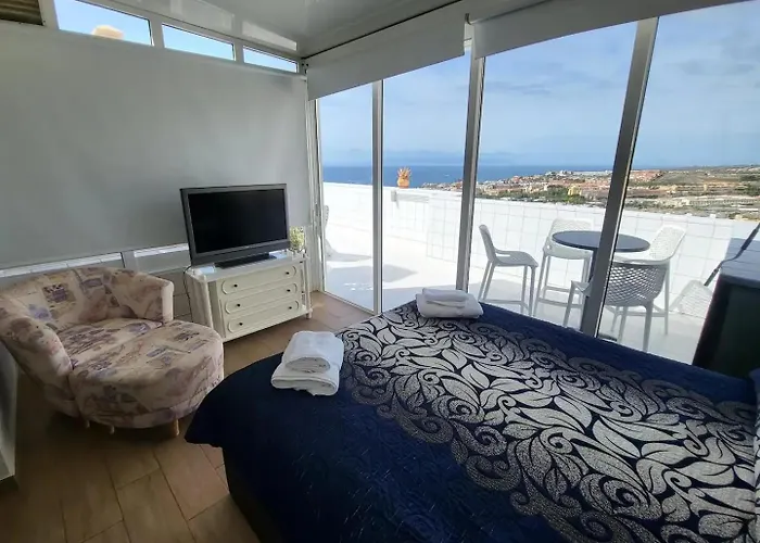 Апартаменты Andalucia 11 - Two Bed Адехе