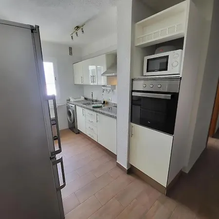 Апартаменти Andalucia 11 - Two Bed Адехе